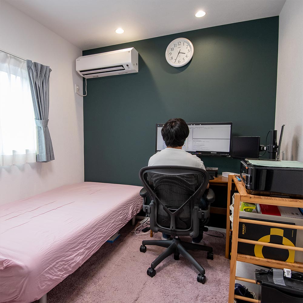イメージ_東京セキスイハイム建築事例_ご主人の居室は在宅ワークに集中できる空間に