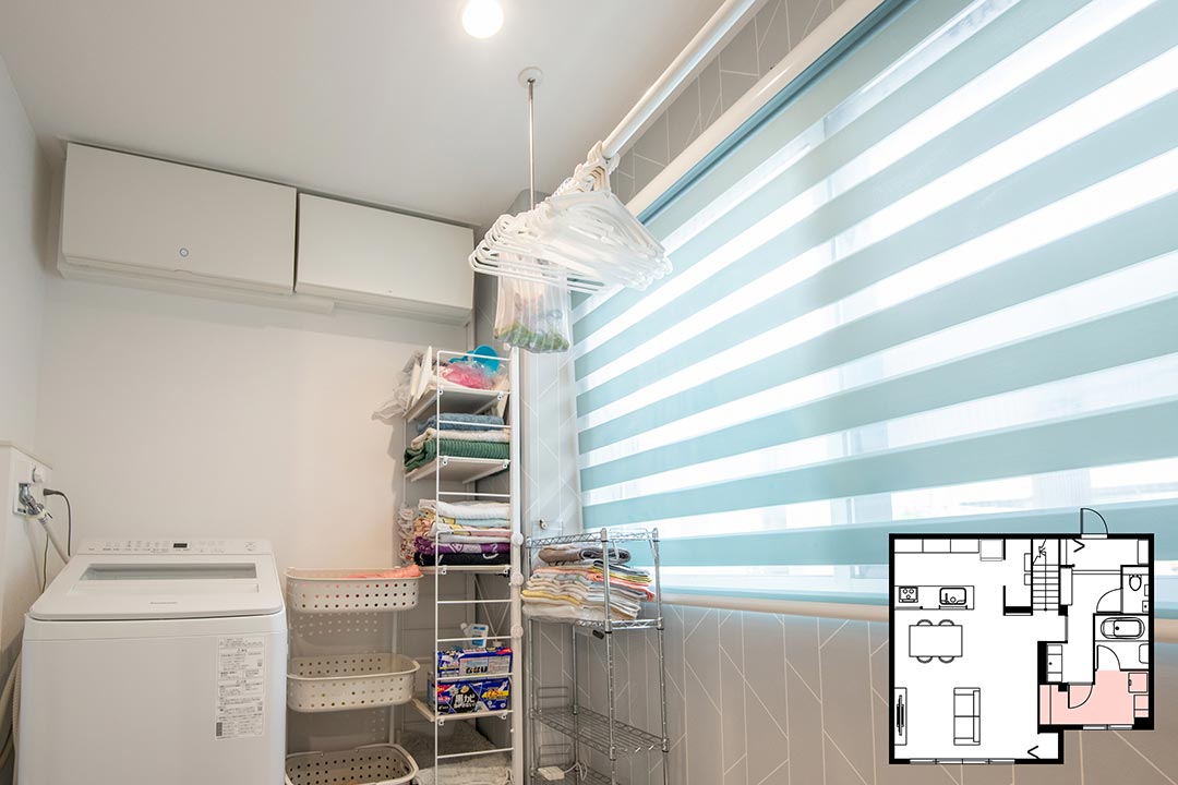 イメージ_東京セキスイハイム建築事例_日当たりのよい南東に配置した脱衣スペース兼サンルーム