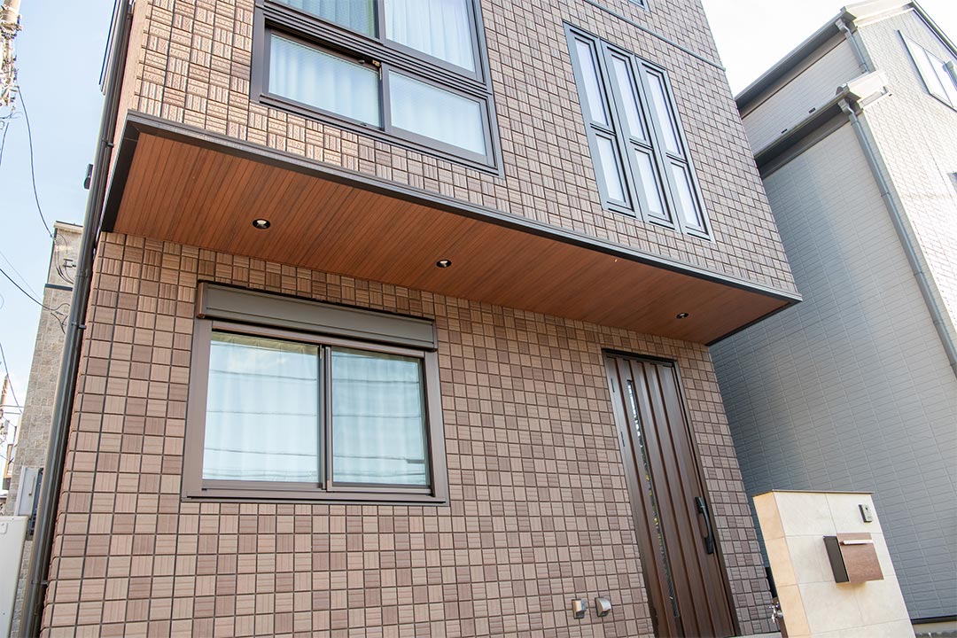 イメージ_東京セキスイハイム建築事例_窓枠や軒天