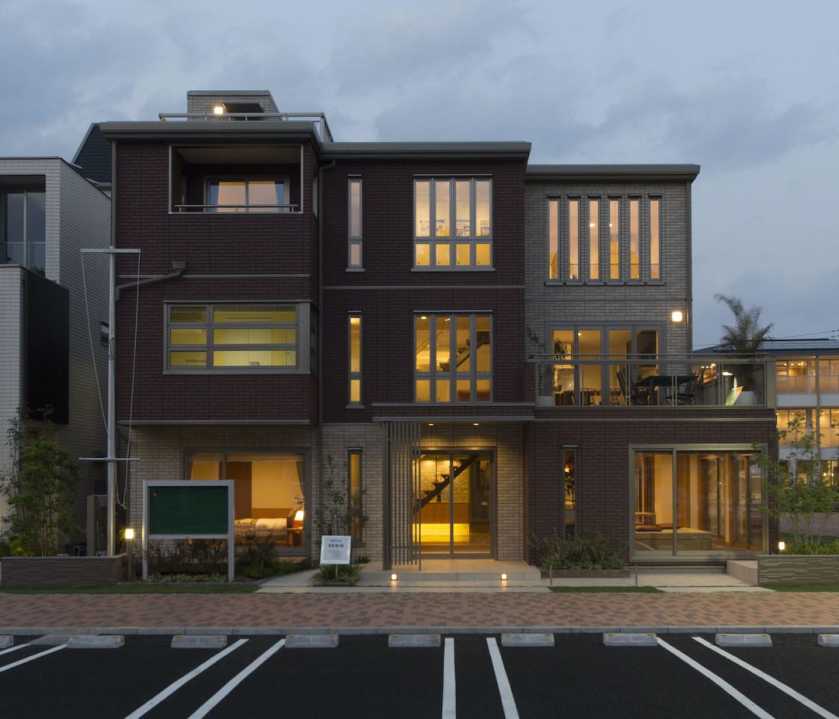 相模原・古淵デシオ展示場_夜外観