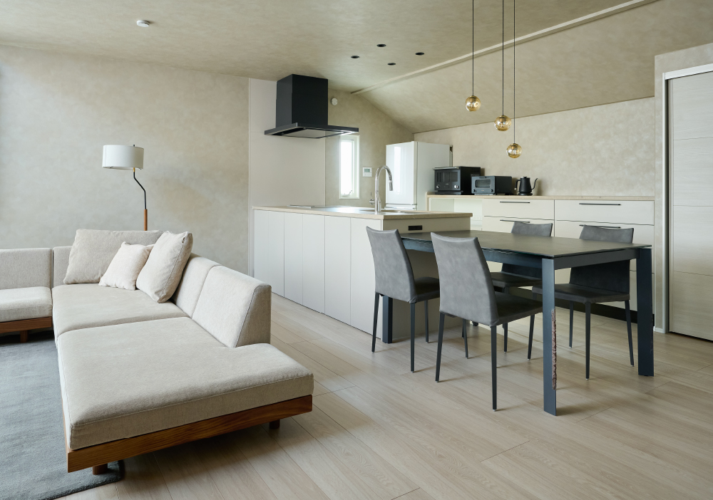 光が綾なす二世帯の家