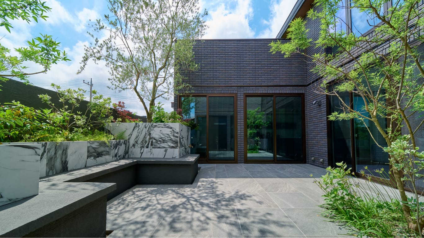 プライベートな外。