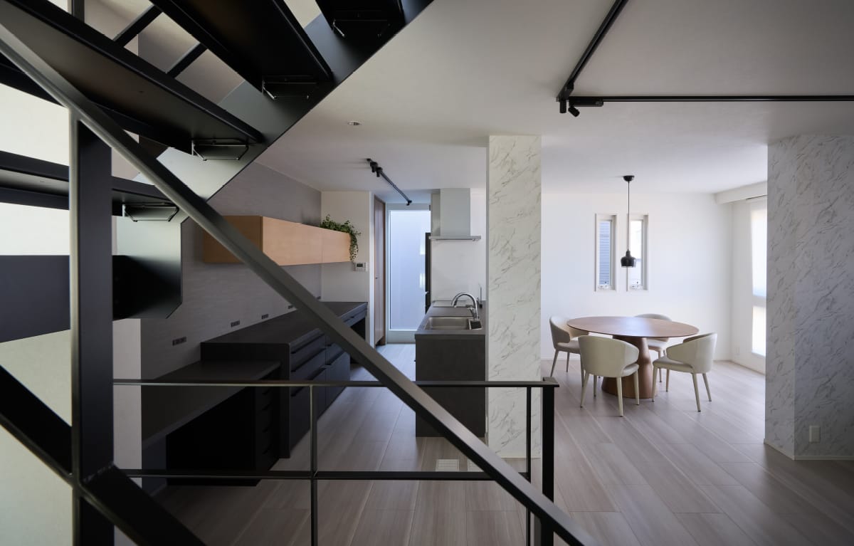 CASE-02　都会の空に開かれた家